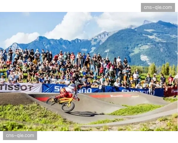 UCI公布2026赛季BMX世界杯揭幕战赛程，首站4月重返荷兰帕彭达尔